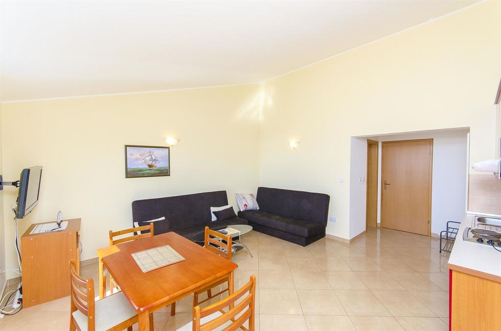 Apartments Seaview Tučepi Exterior foto